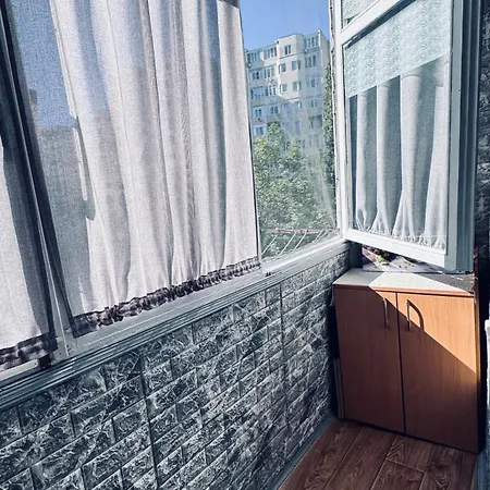 в Apartment